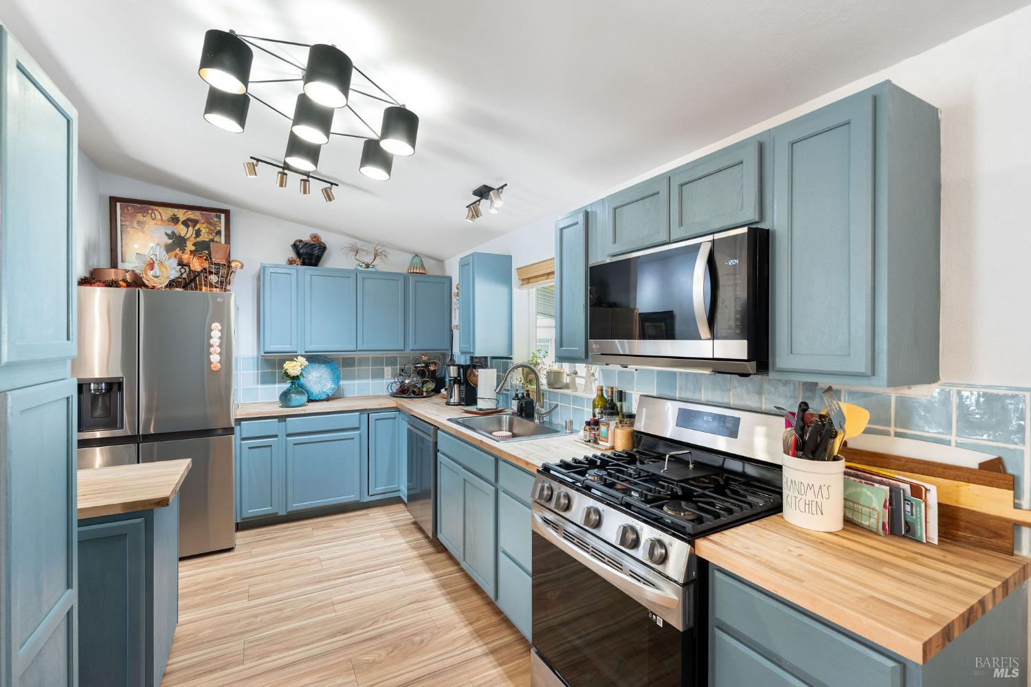 770 Lincoln Ave #32