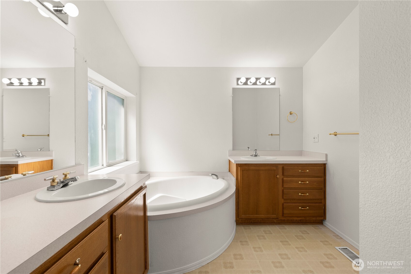 1918 Harrison Avenue Unit: 26