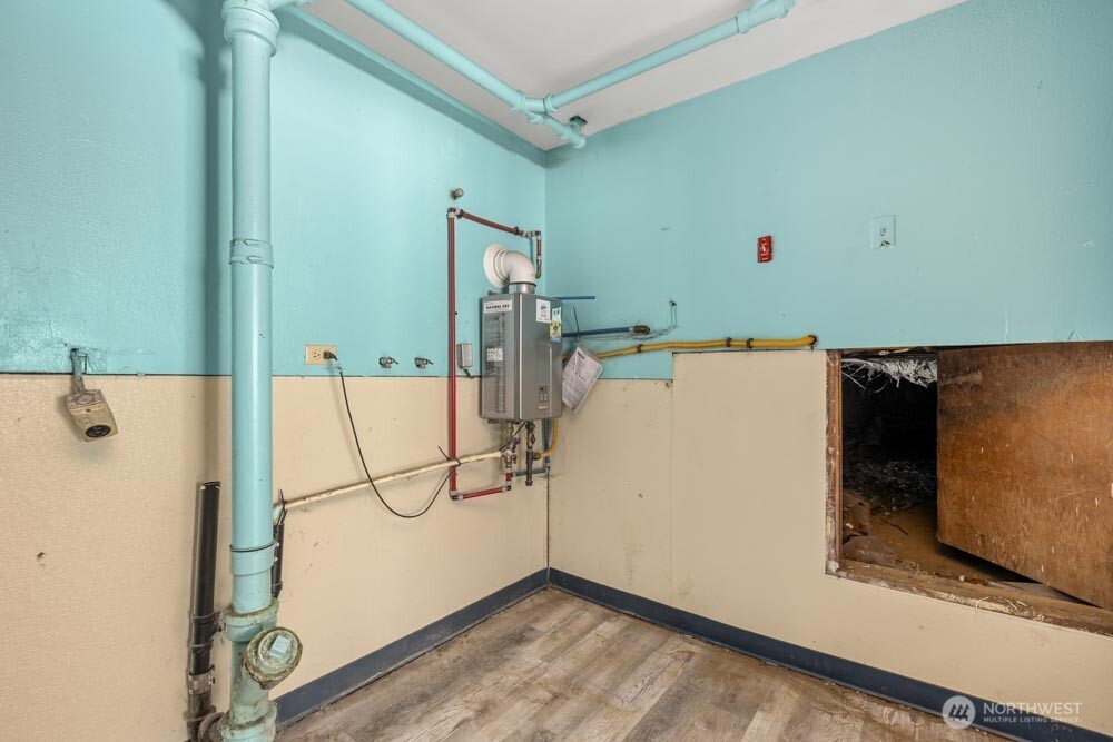 1907 Marion Street NE