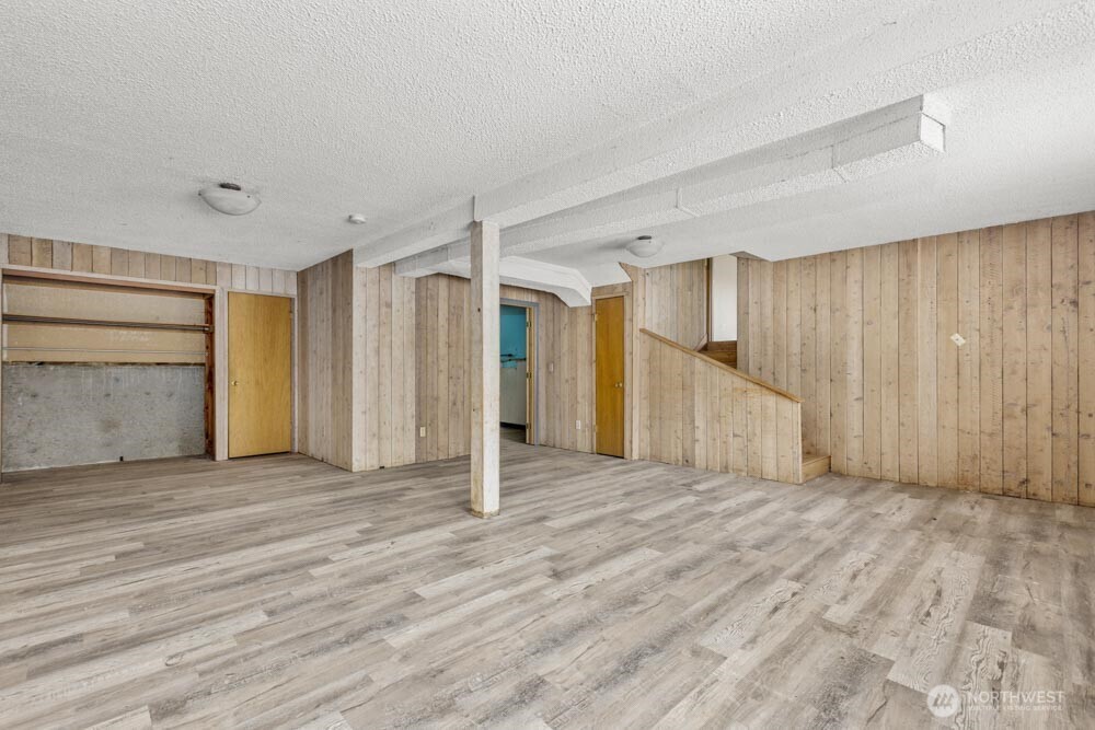 1907 Marion Street NE