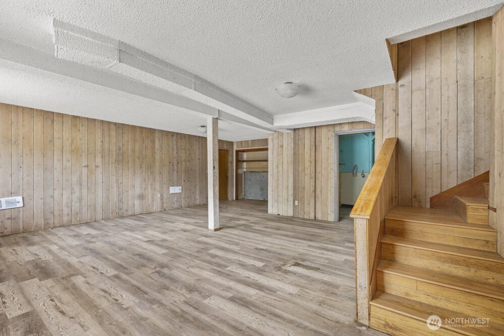 1907 Marion Street NE