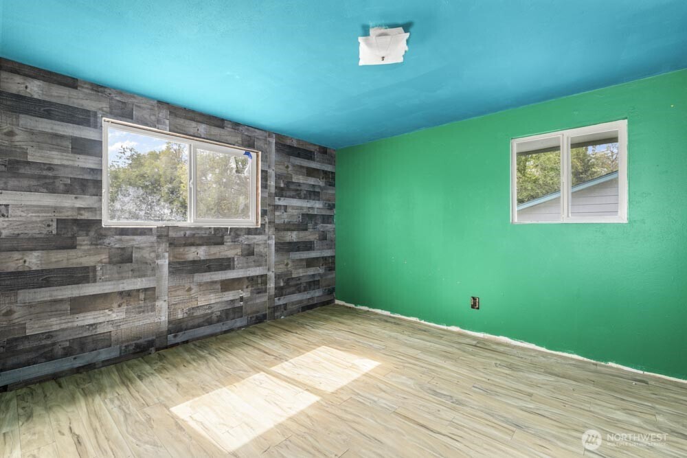 1907 Marion Street NE