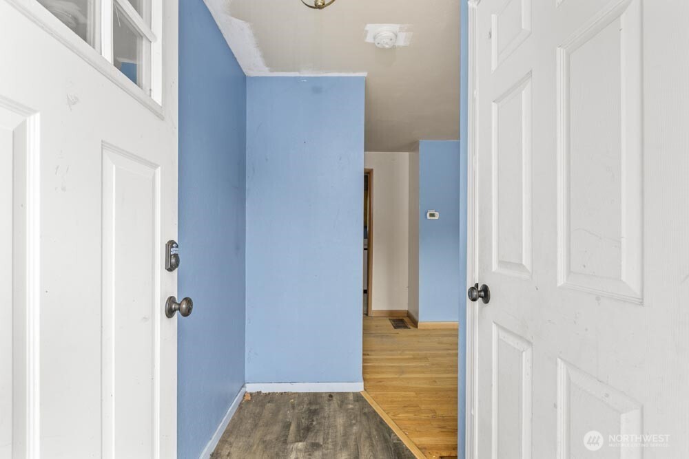 1907 Marion Street NE