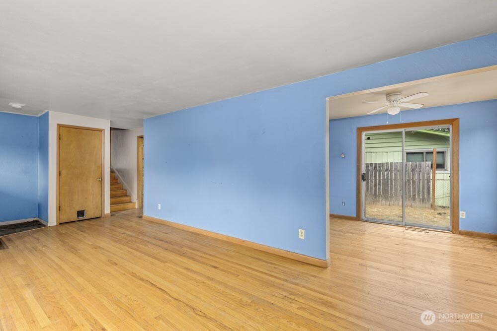 1907 Marion Street NE