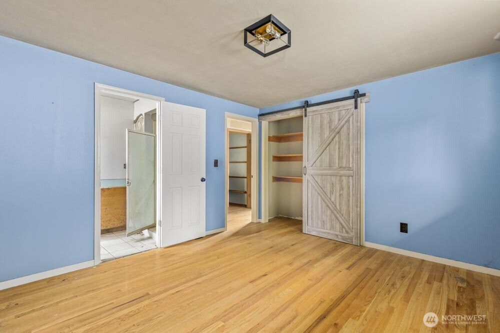 1907 Marion Street NE