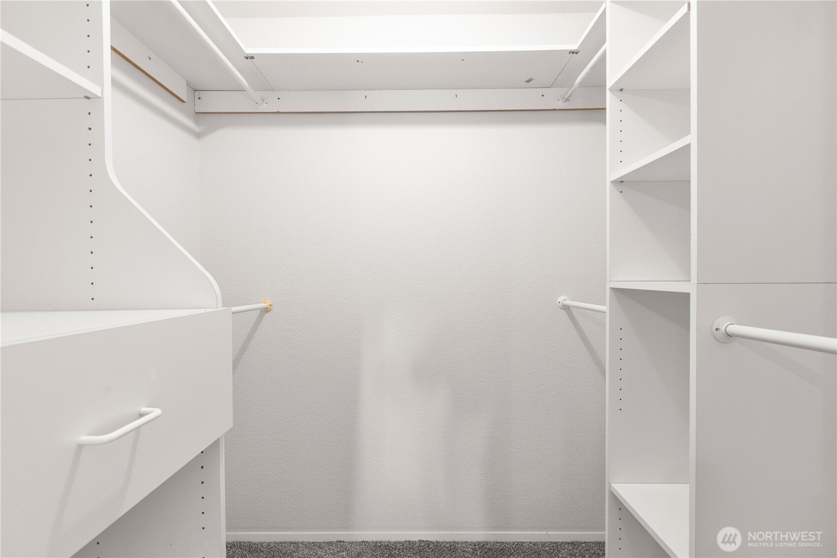 7626 Greenridge Loop SW