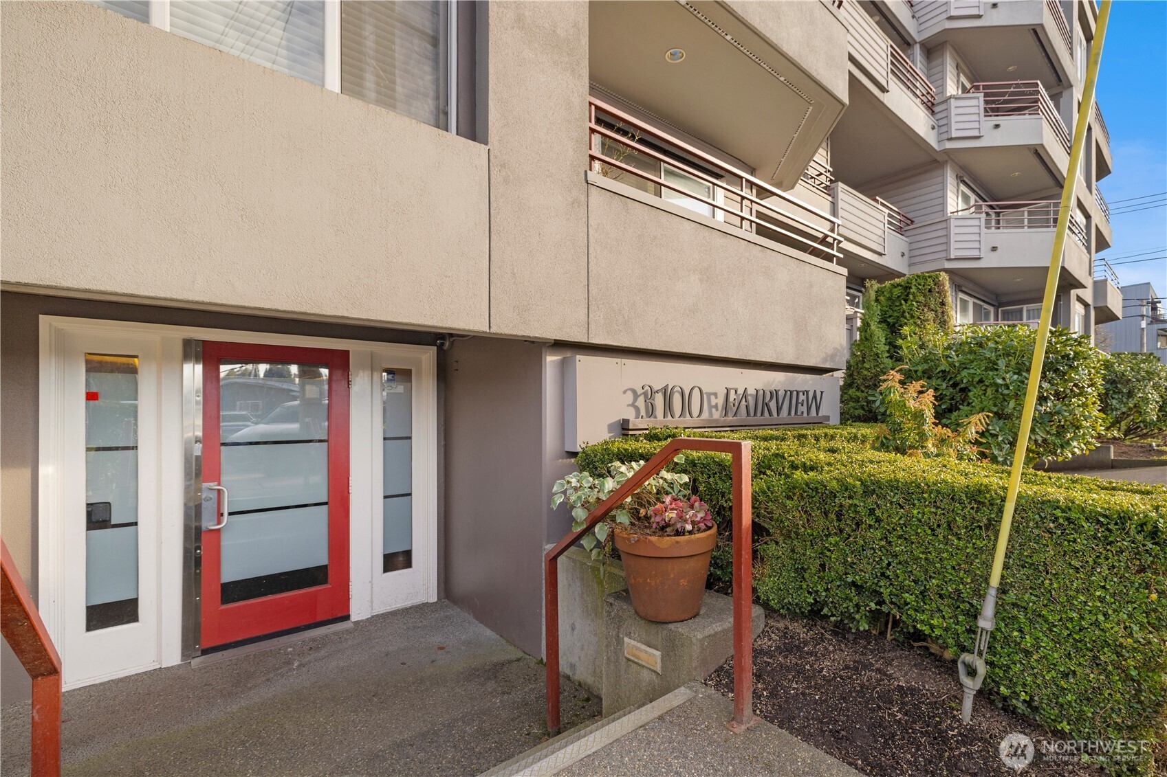 3100 Fairview Avenue E Unit: 302
