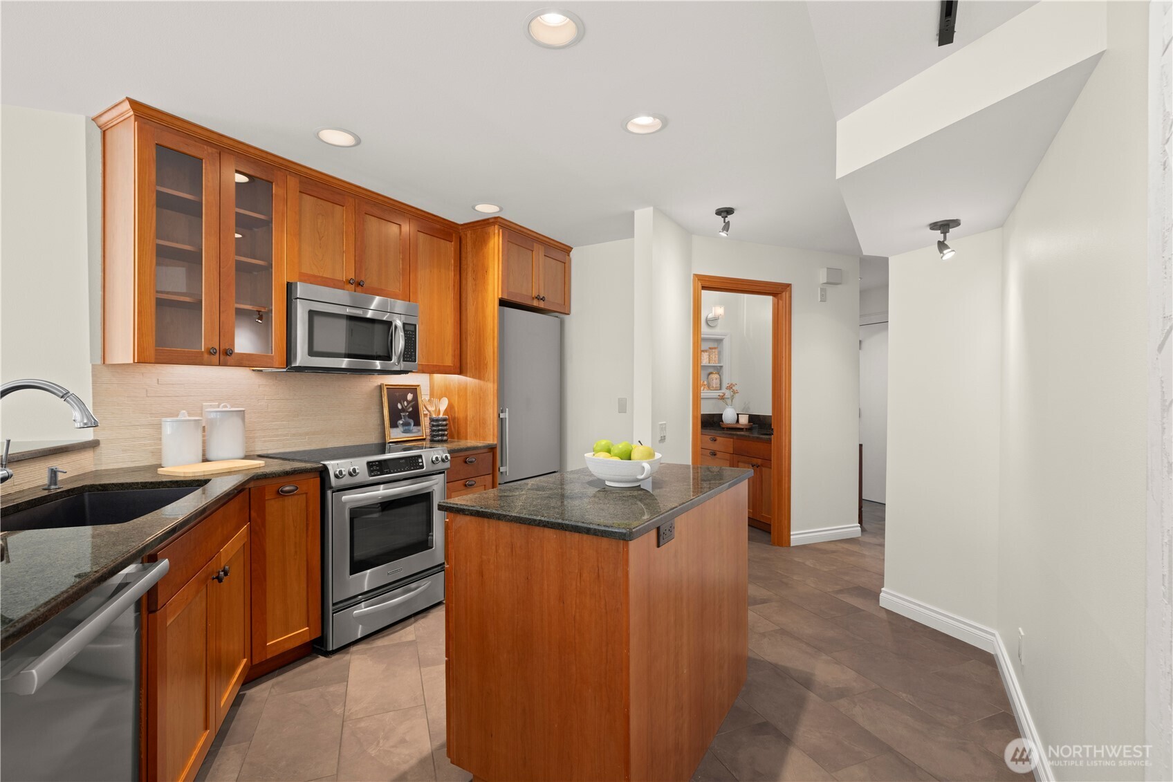 3100 Fairview Avenue E Unit: 302