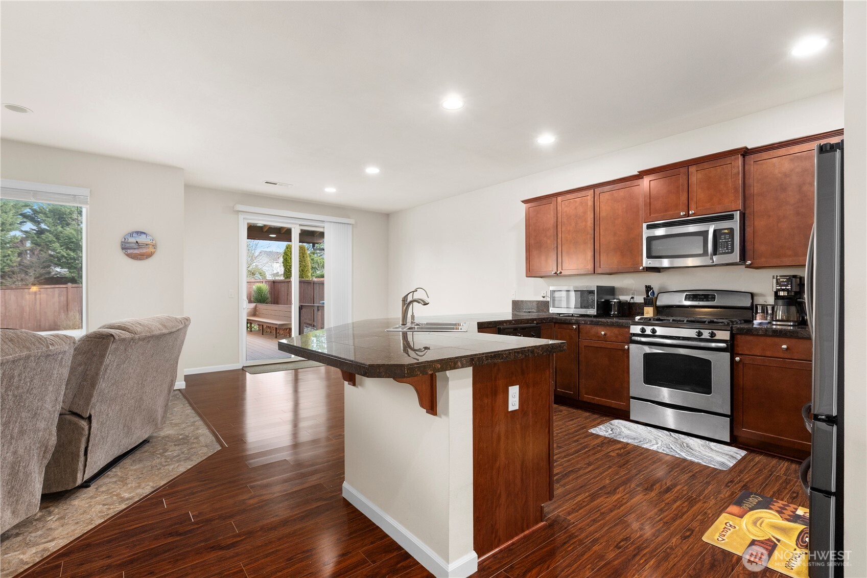 7913 152nd Street Ct E