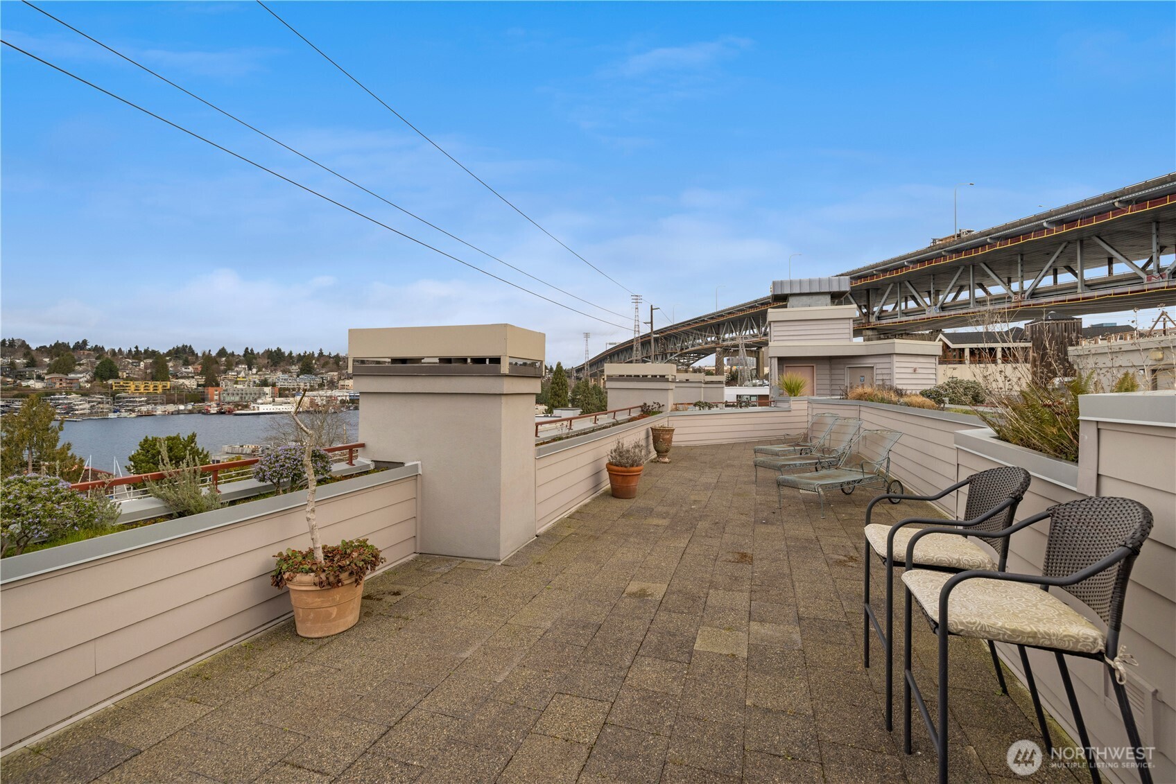 3100 Fairview Avenue E Unit: 302