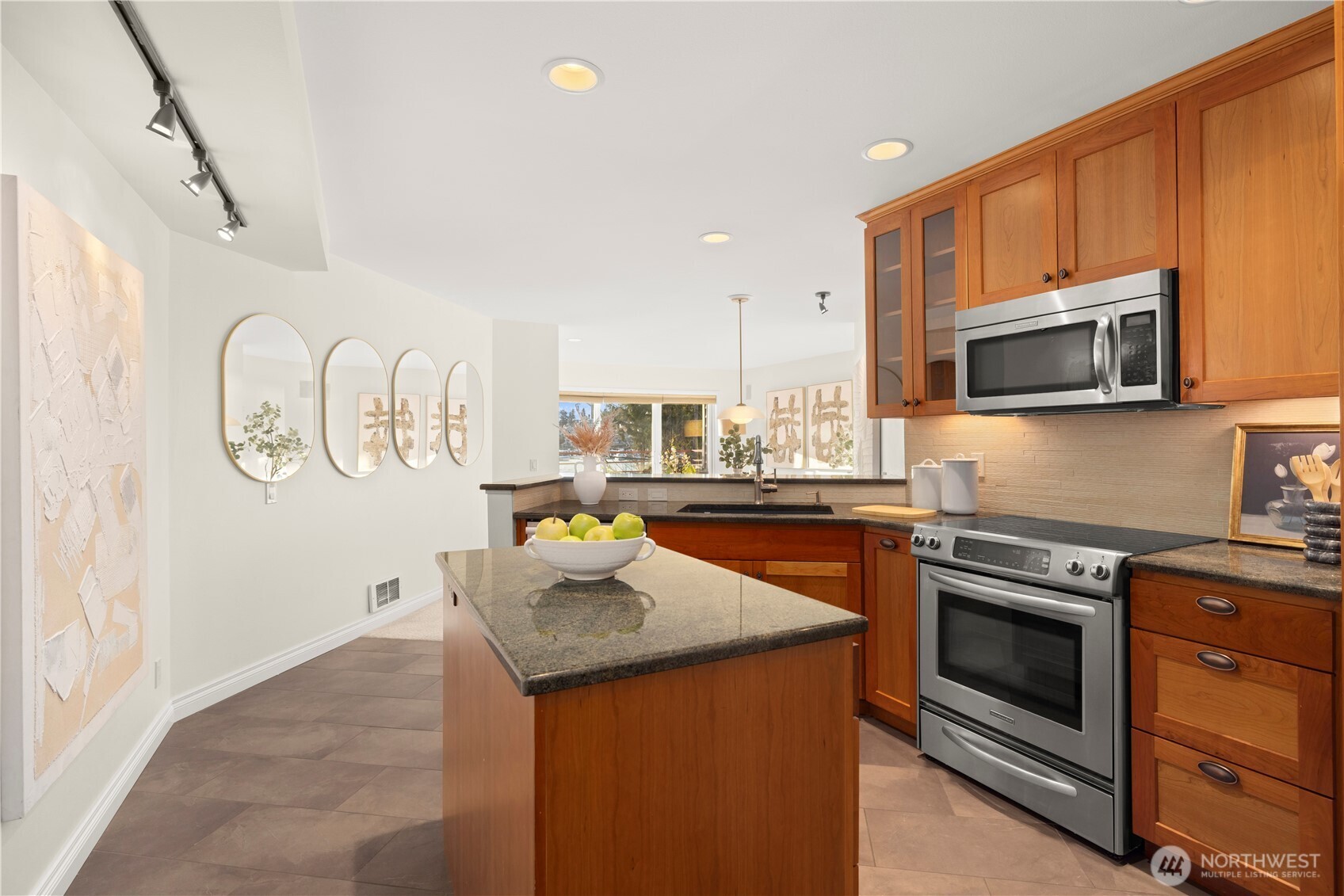 3100 Fairview Avenue E Unit: 302