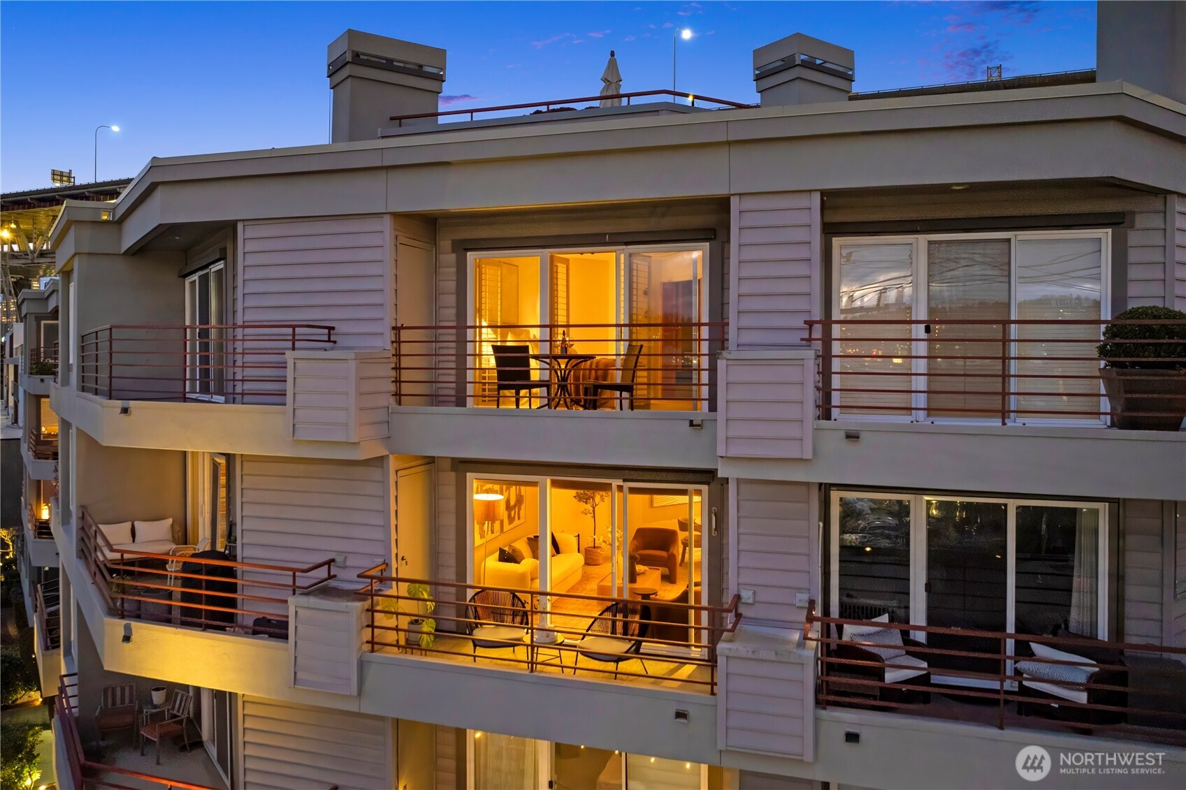 3100 Fairview Avenue E Unit: 302