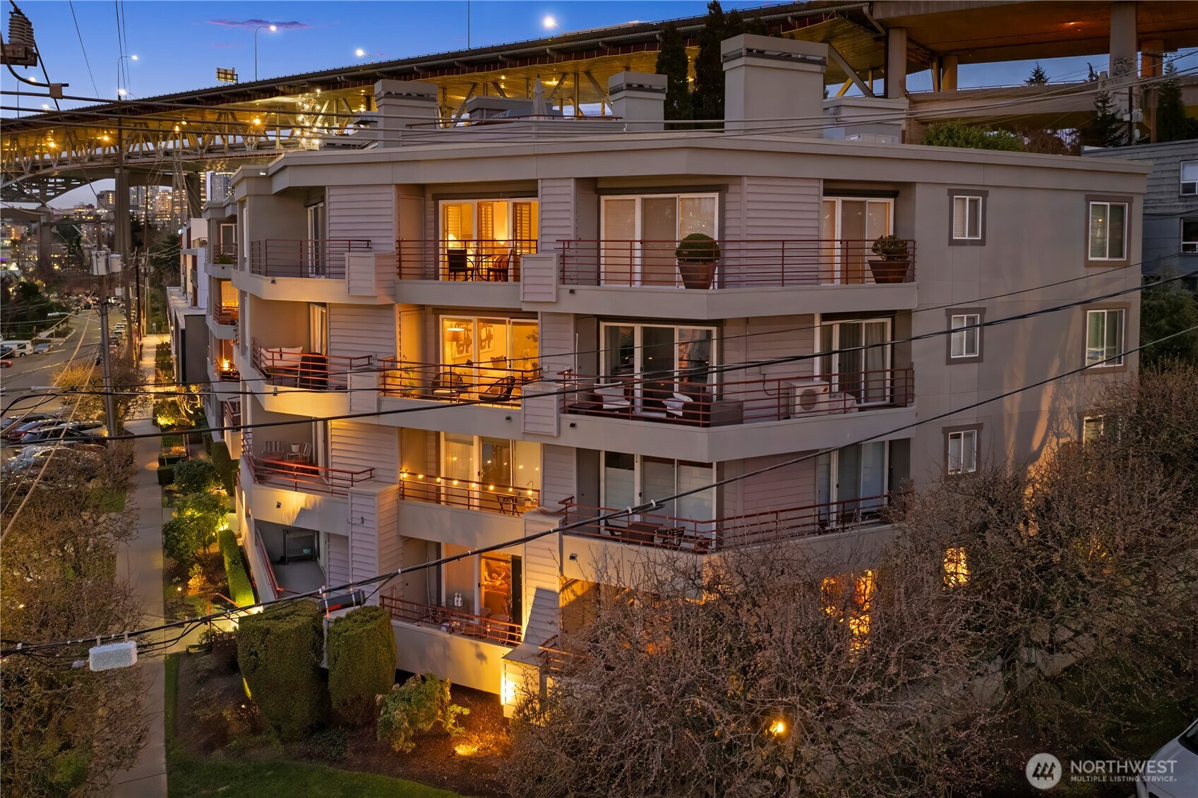 3100 Fairview Avenue E Unit: 302