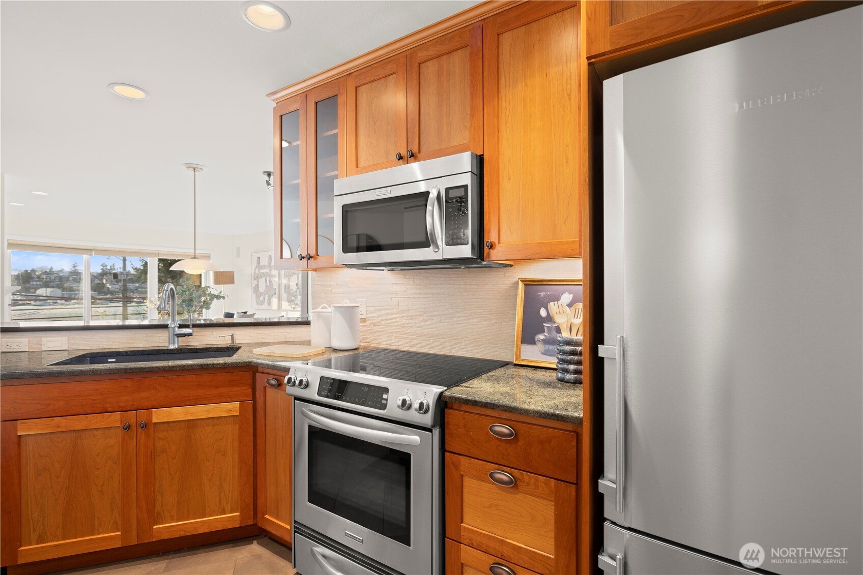 3100 Fairview Avenue E Unit: 302