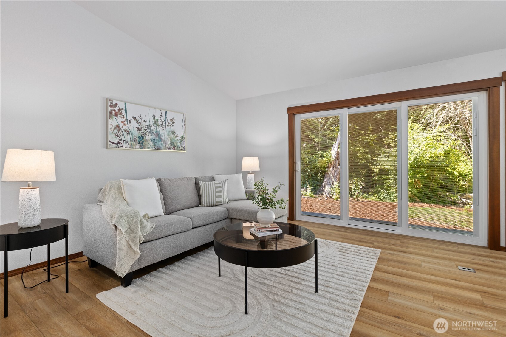 2418 Woodfield Loop SE