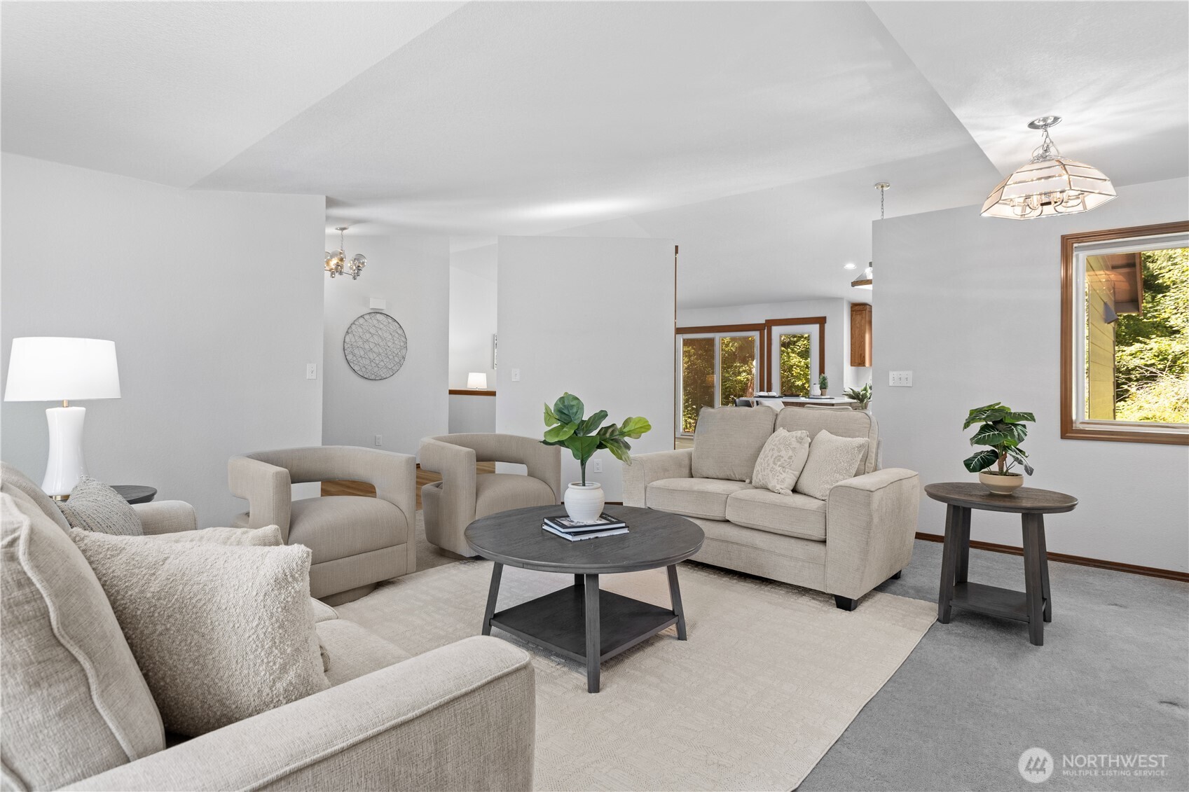2418 Woodfield Loop SE