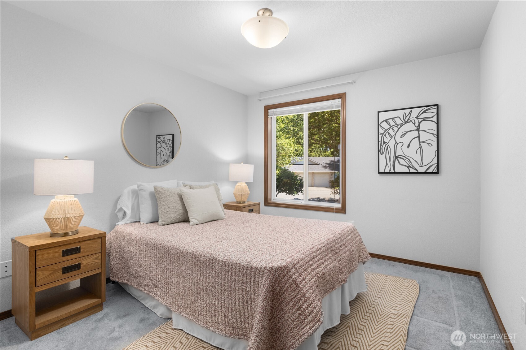 2418 Woodfield Loop SE