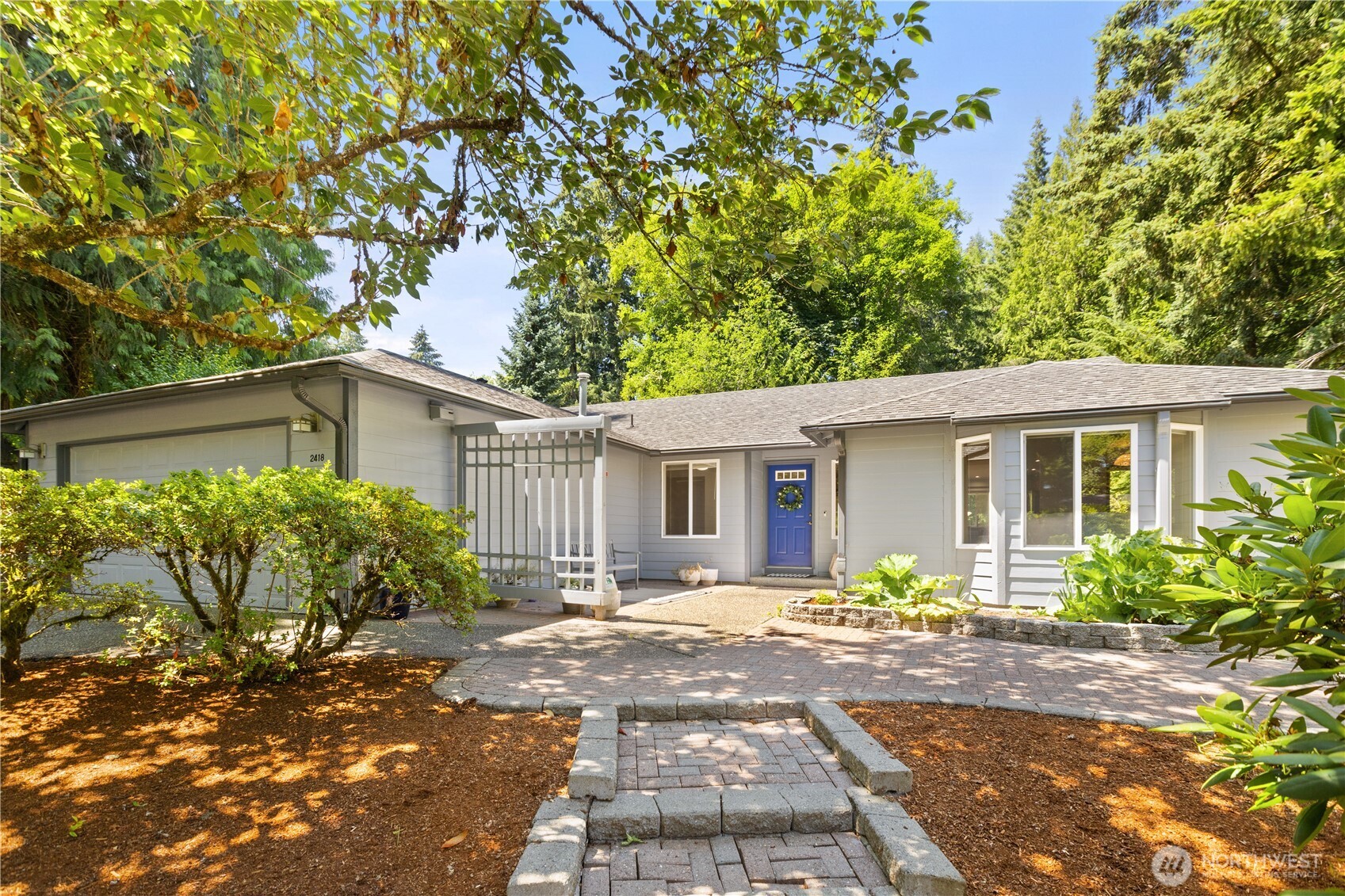 2418 Woodfield Loop SE