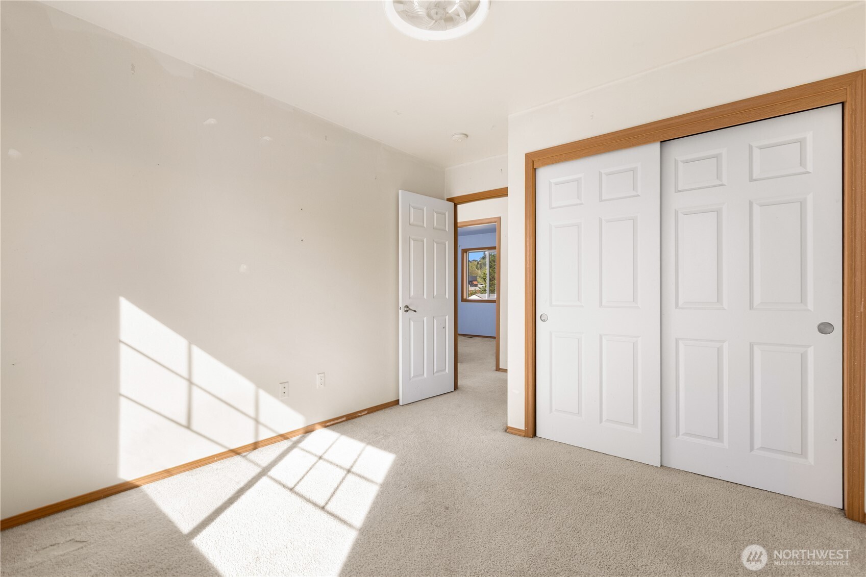 125 6th Avenue N
