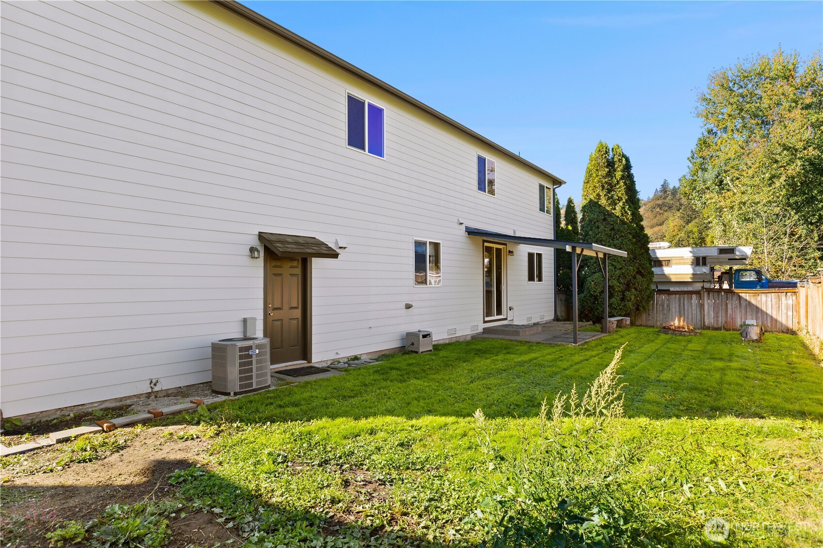 125 6th Avenue N