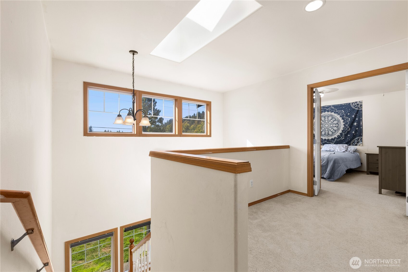 125 6th Avenue N