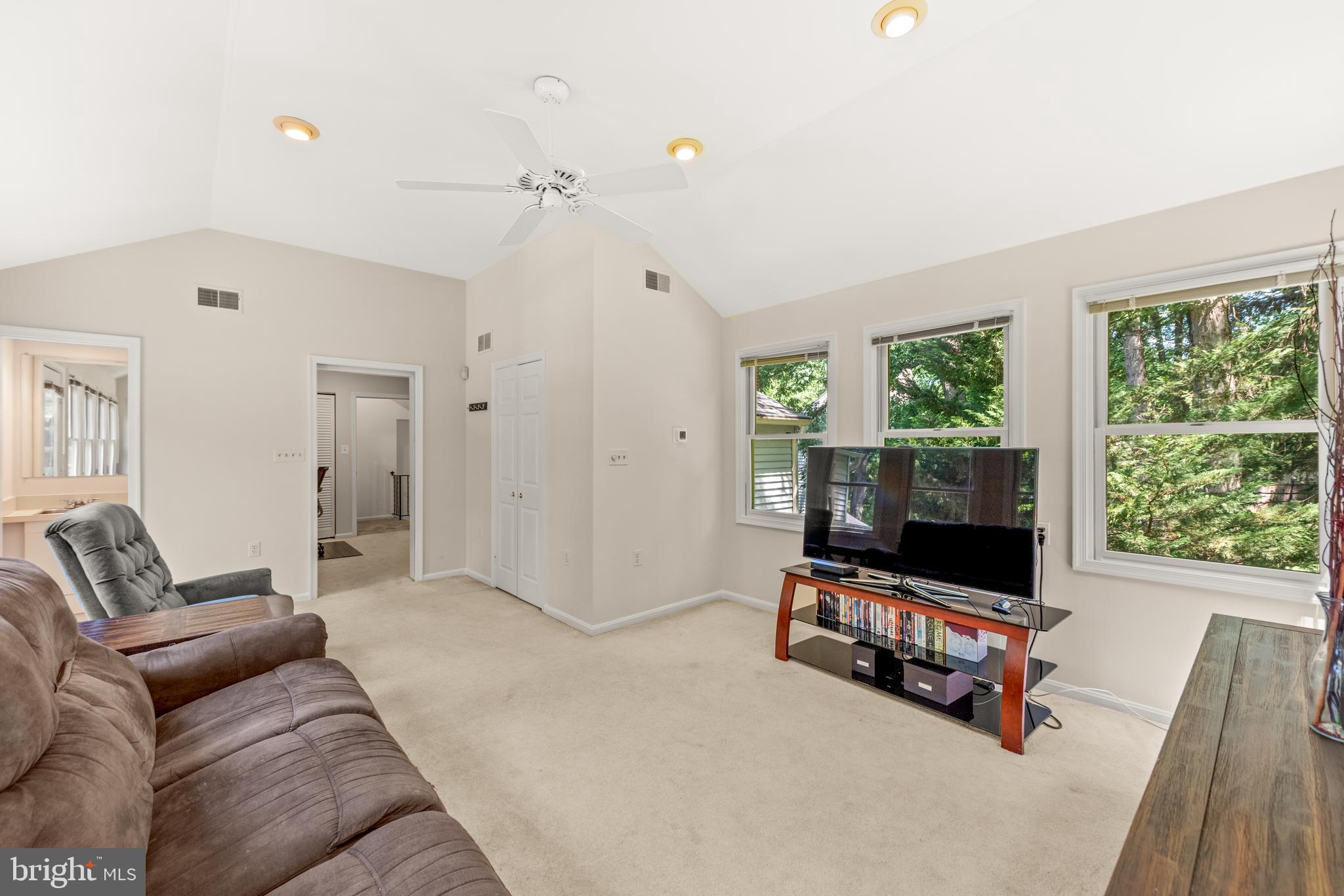 16701 GEORGE WASHINGTON DRIVE
