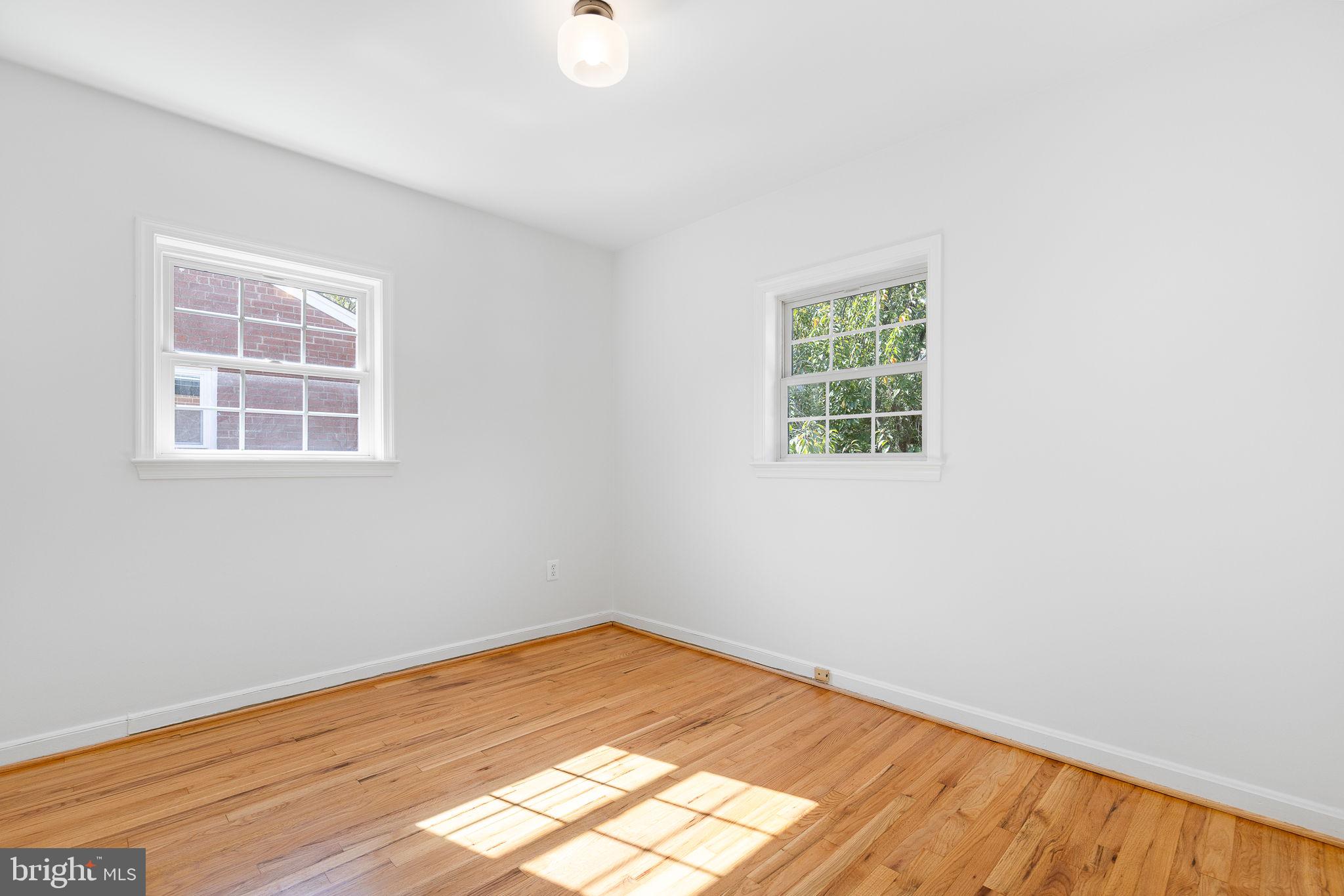 220 W TAYLOR RUN PARKWAY