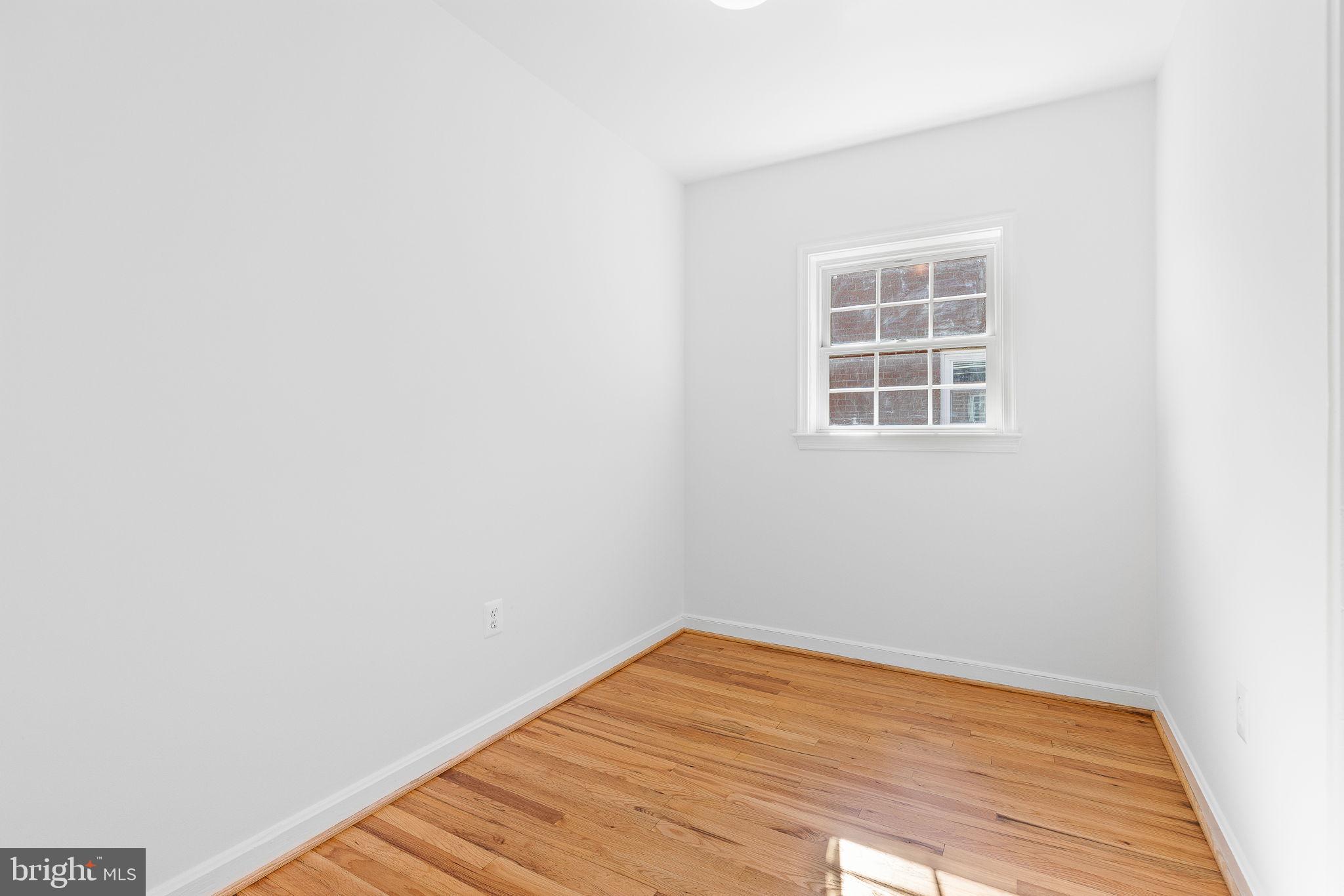 220 W TAYLOR RUN PARKWAY