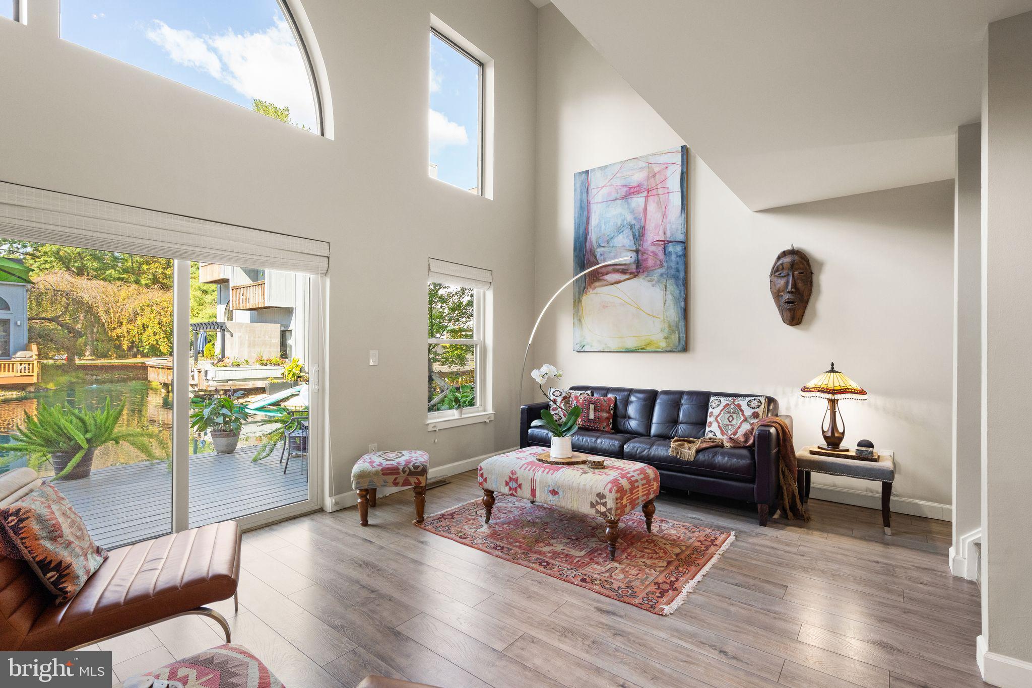 11102 Glade DRIVE