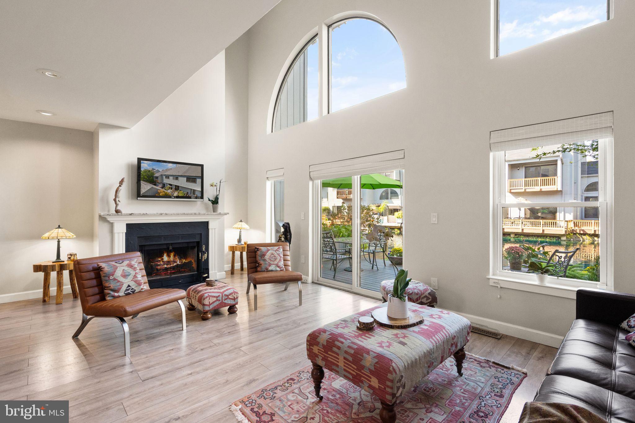 11102 Glade DRIVE