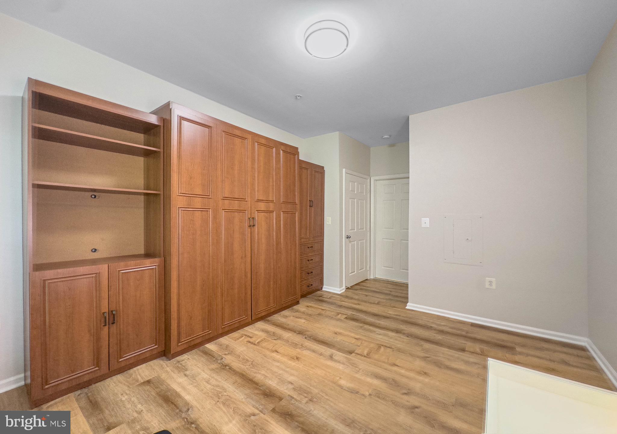 1511 N Point DRIVE Unit: 103