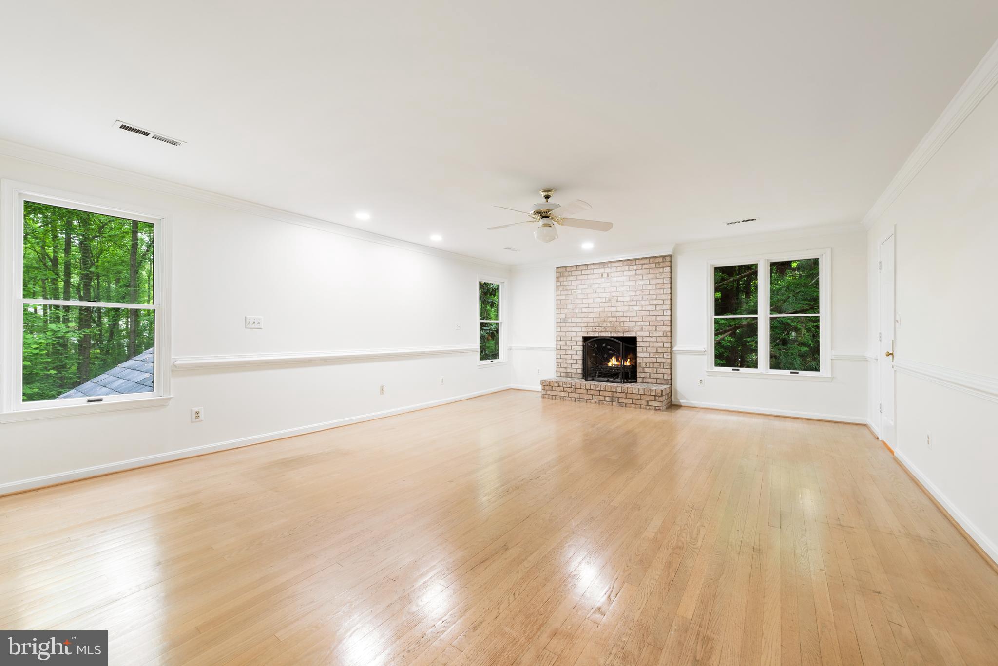 1010 Bowen Ct