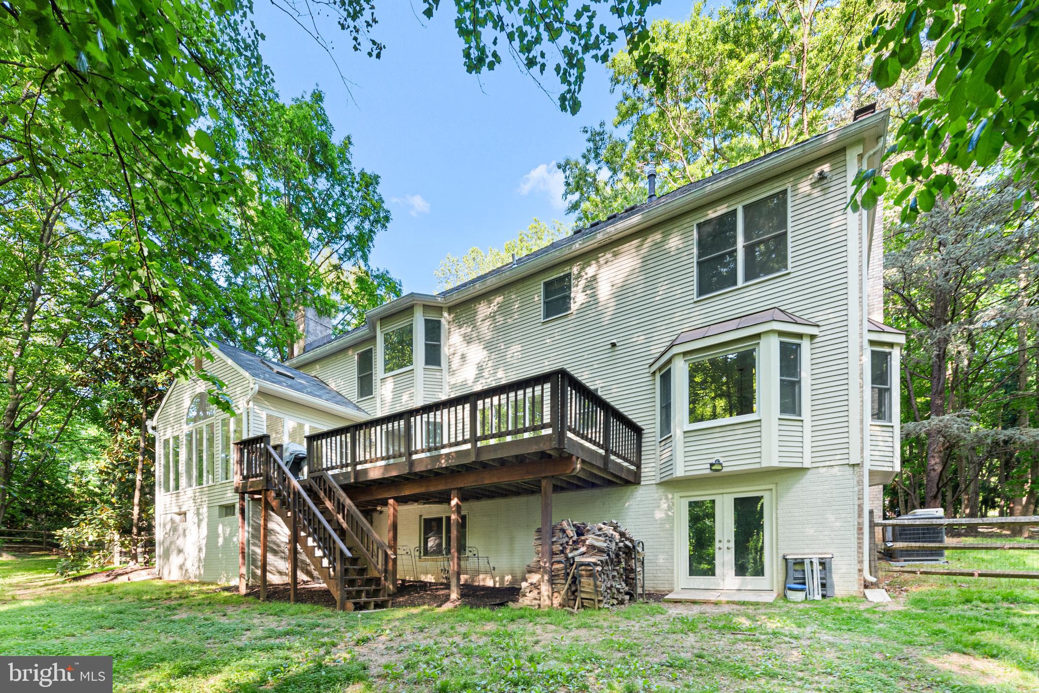1010 Bowen Ct