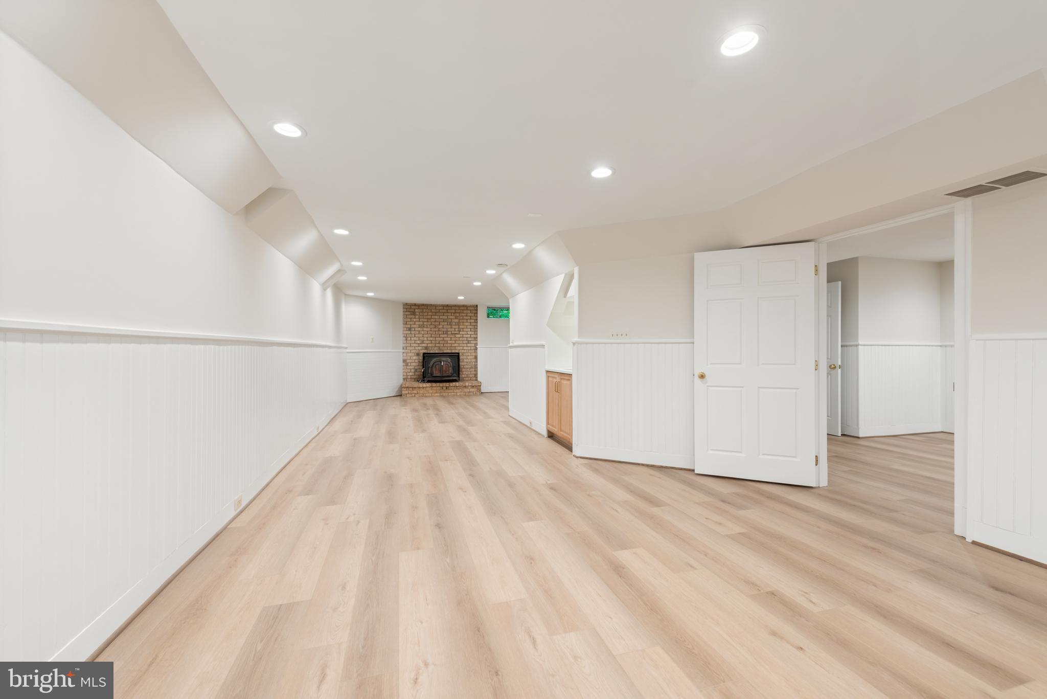 1010 Bowen Ct