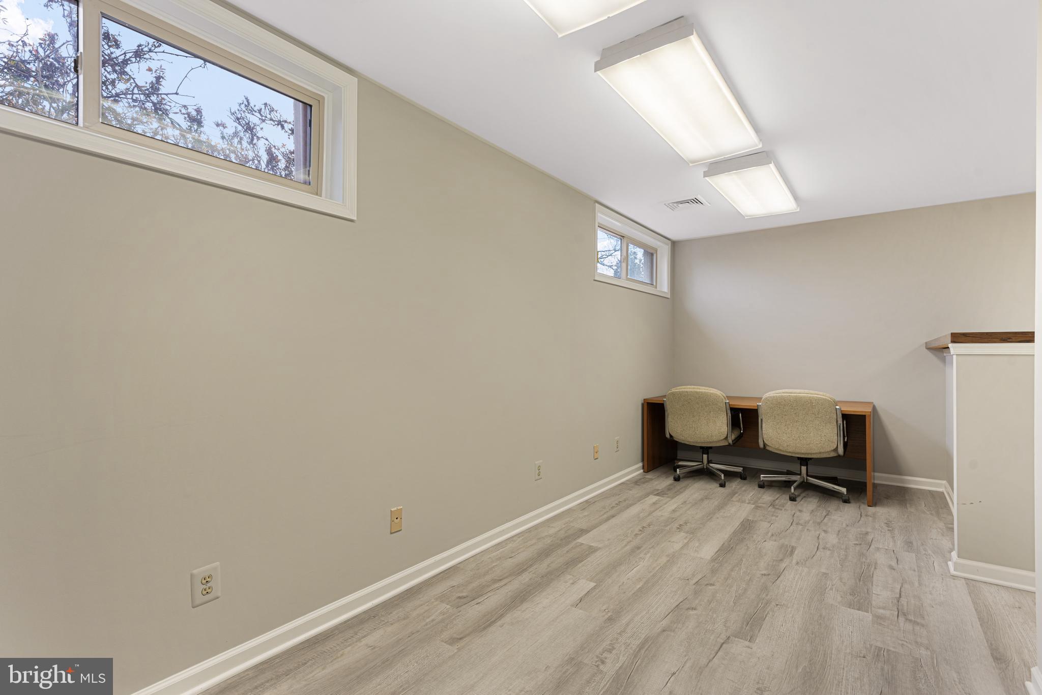 1144 Walker ROAD Unit: A