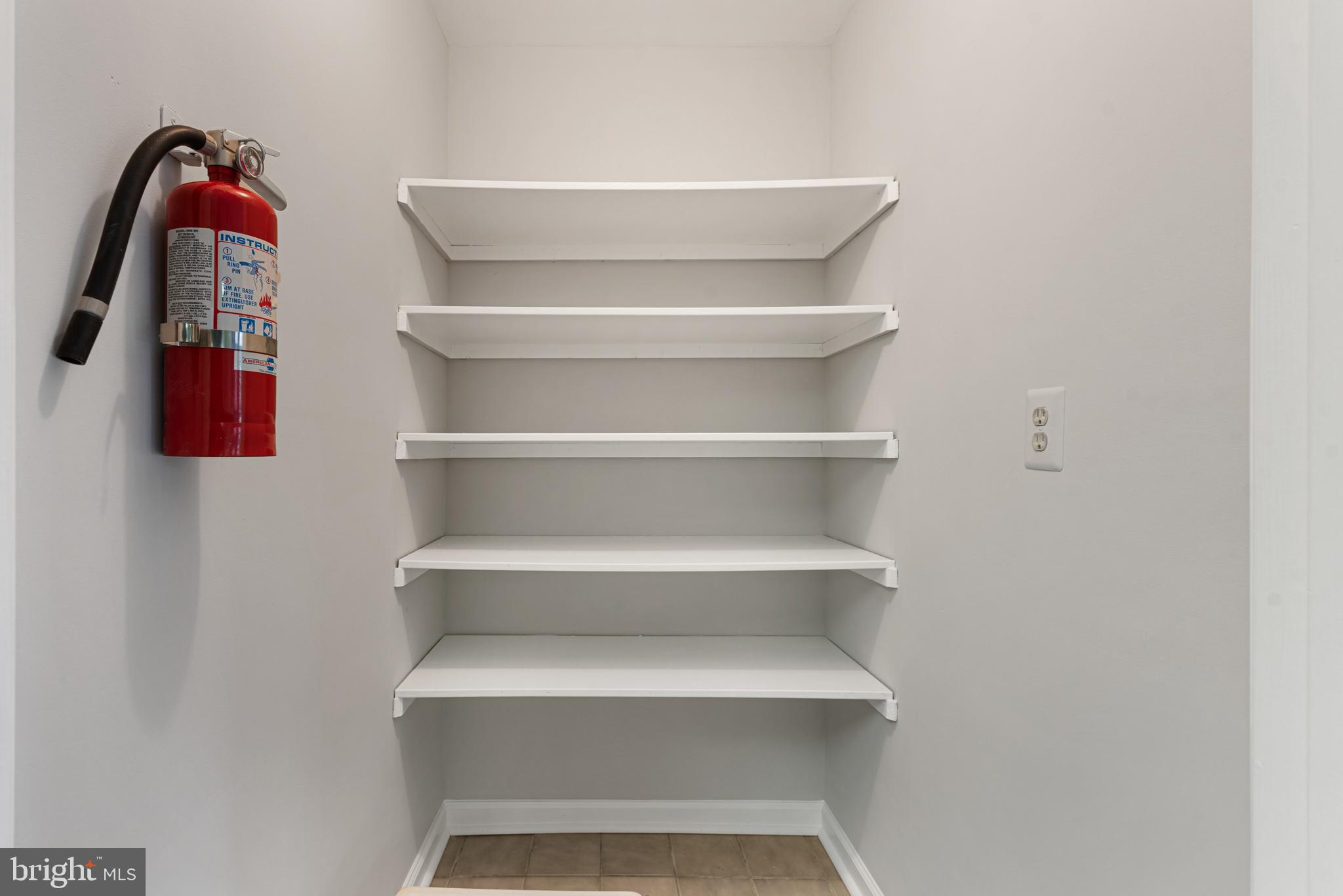 1144 Walker ROAD Unit: A