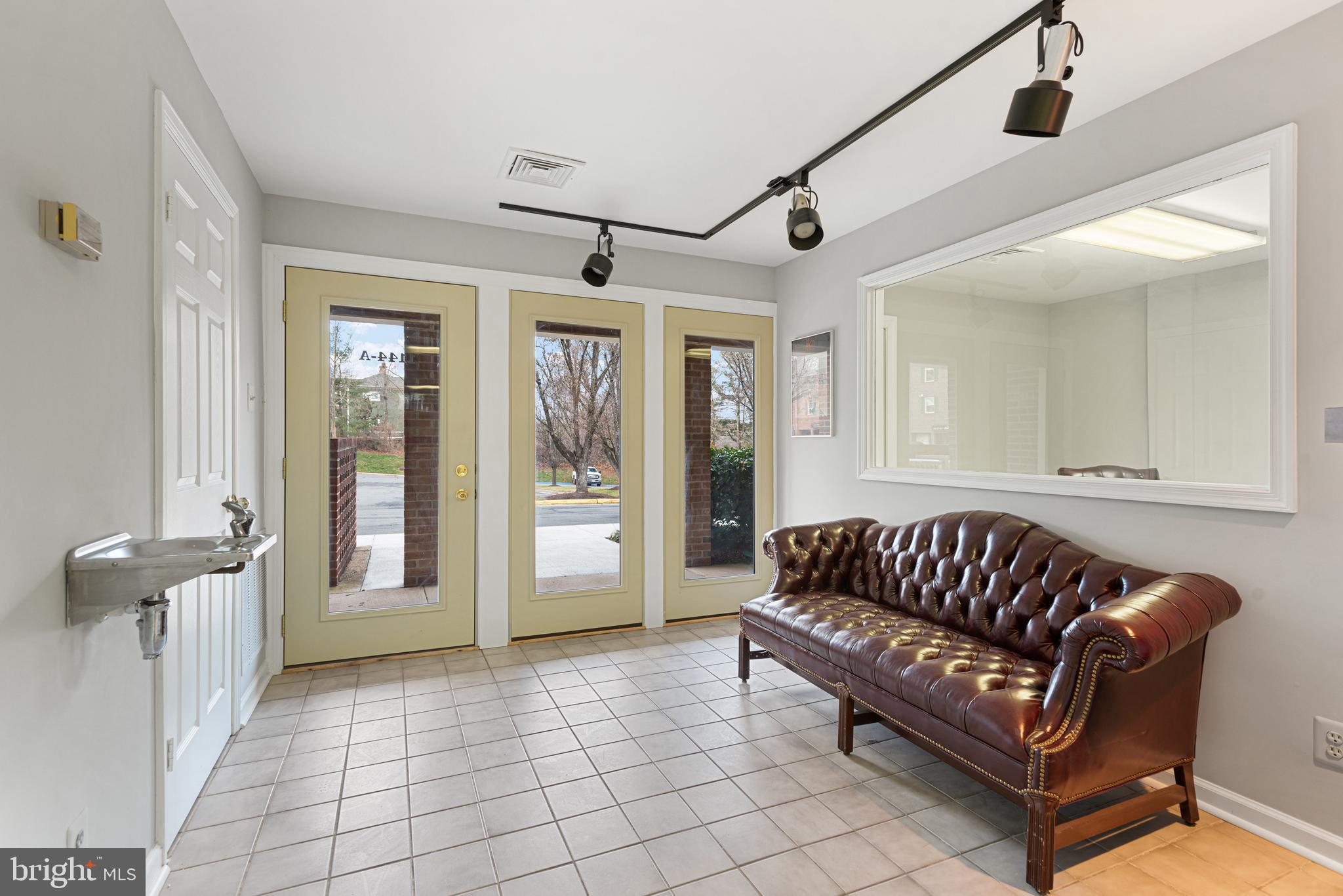 1144 Walker ROAD Unit: A