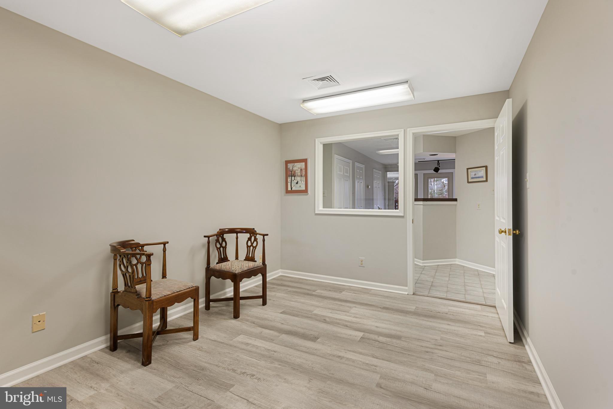 1144 Walker ROAD Unit: A