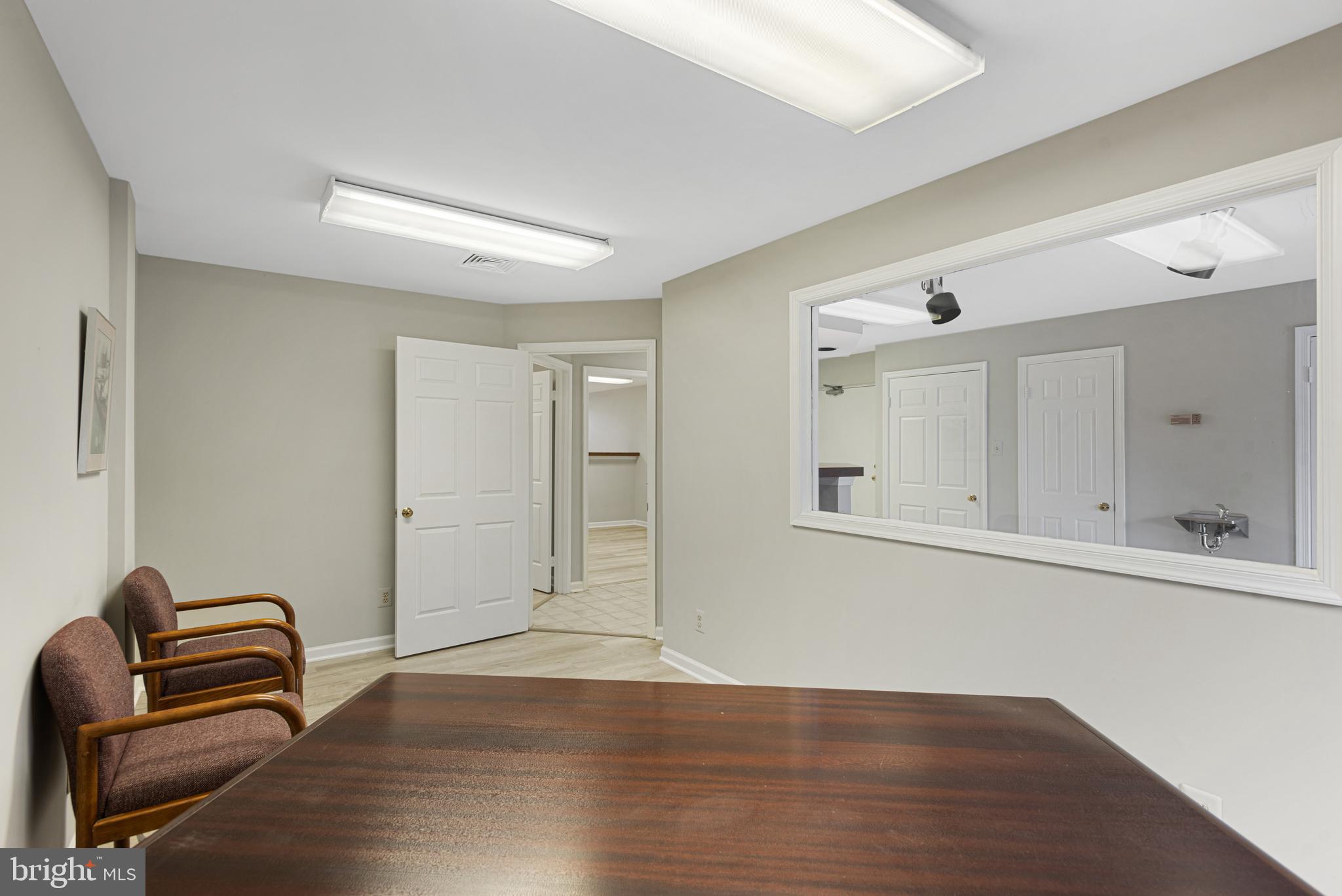 1144 Walker ROAD Unit: A