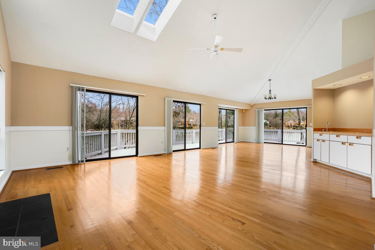 2259 Compass Point Lane