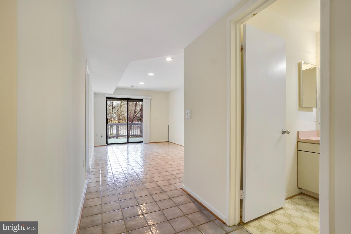 2259 Compass Point Lane