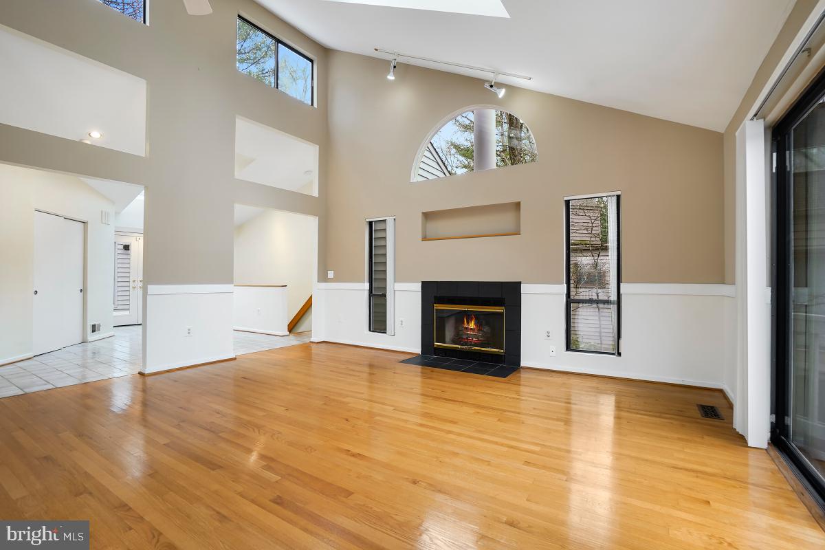 2259 Compass Point Lane