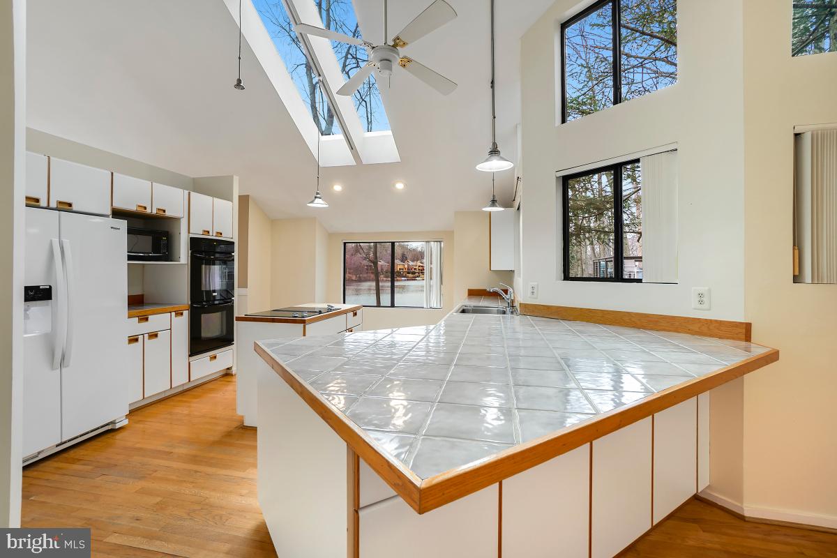 2259 Compass Point Lane