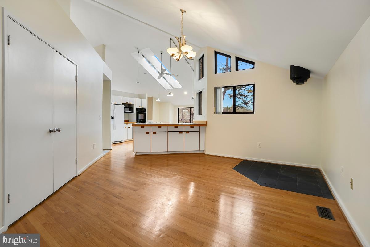 2259 Compass Point Lane