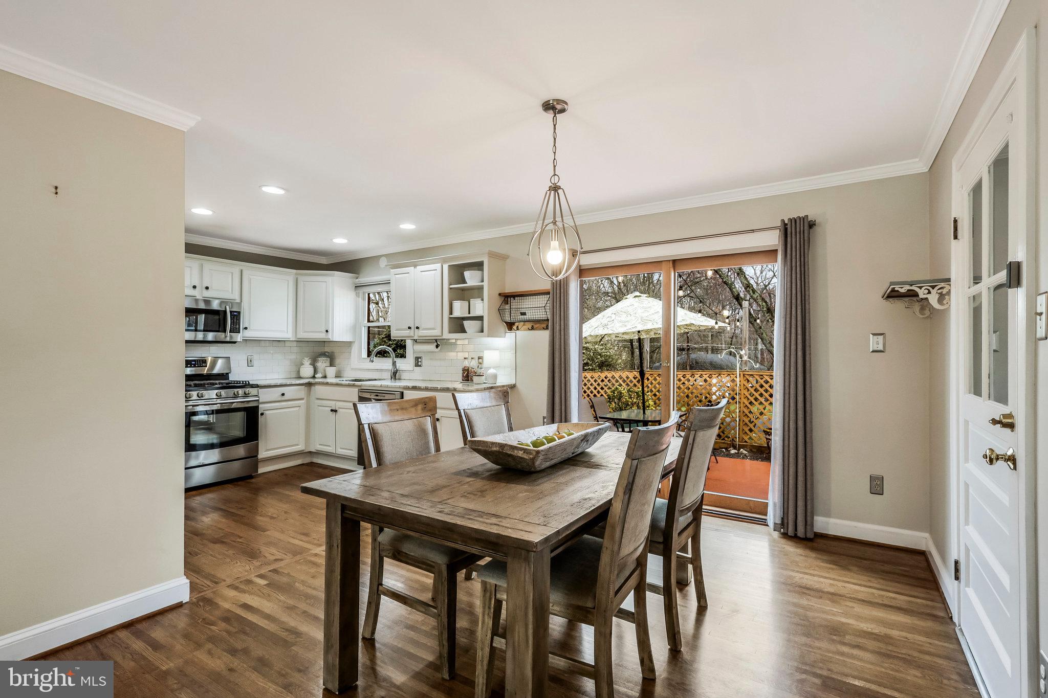 7626 Webbwood Ct