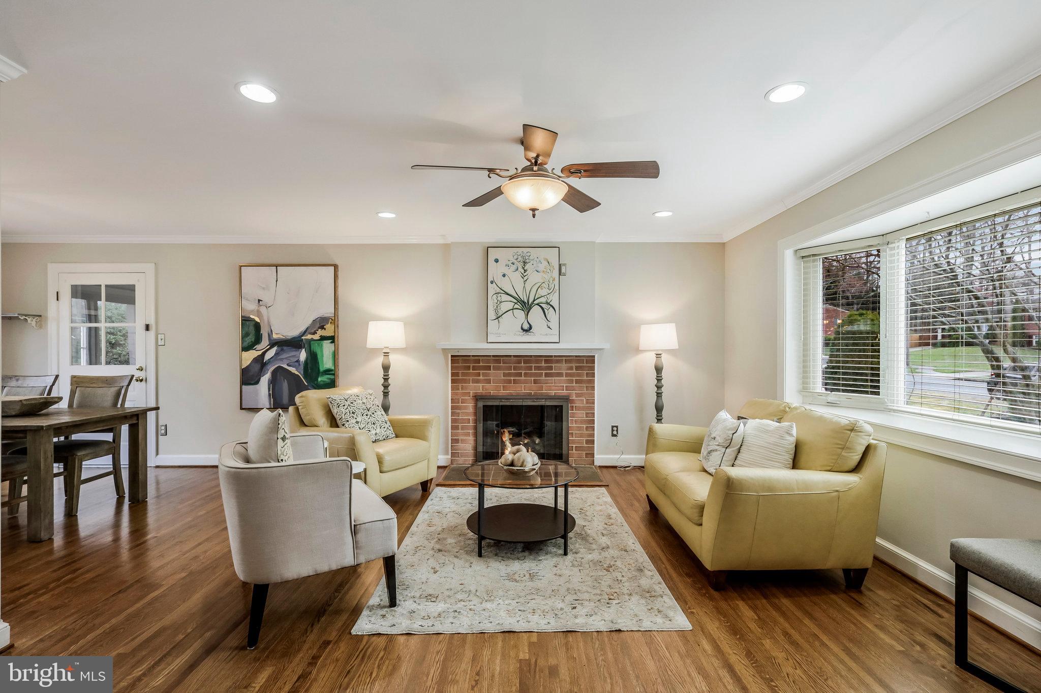 7626 Webbwood Ct
