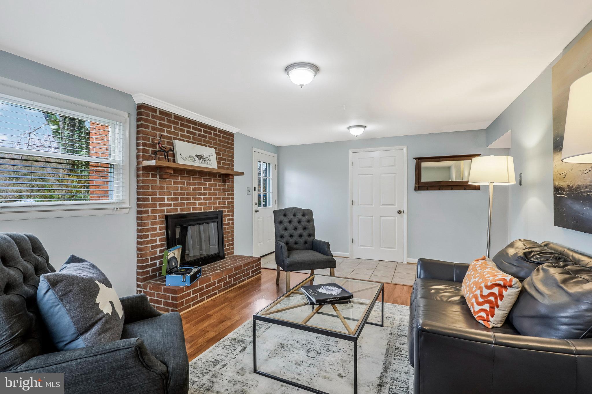 7626 Webbwood Ct