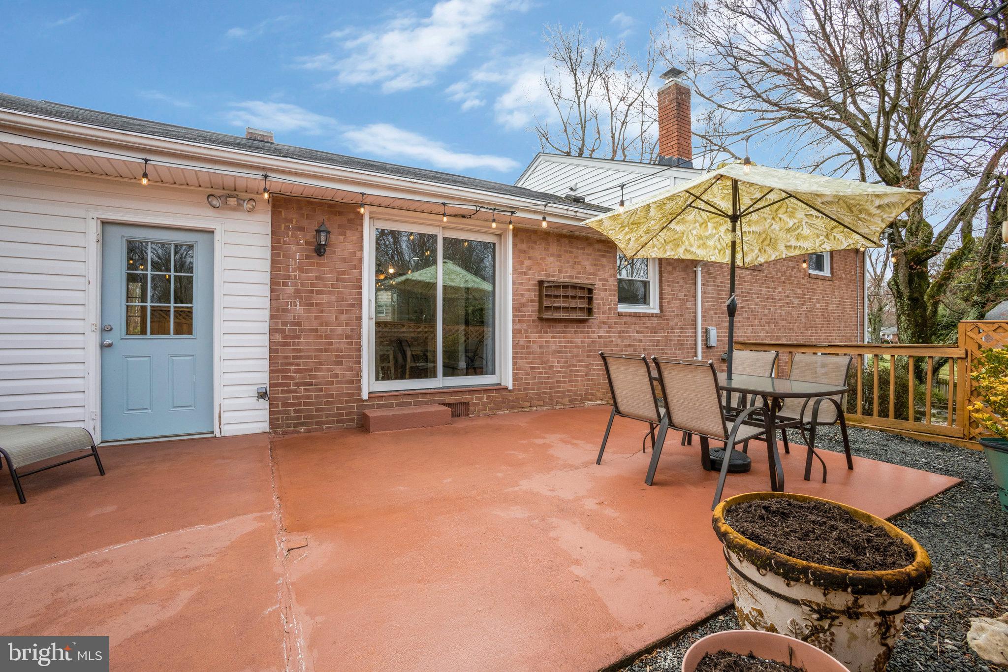 7626 Webbwood Ct