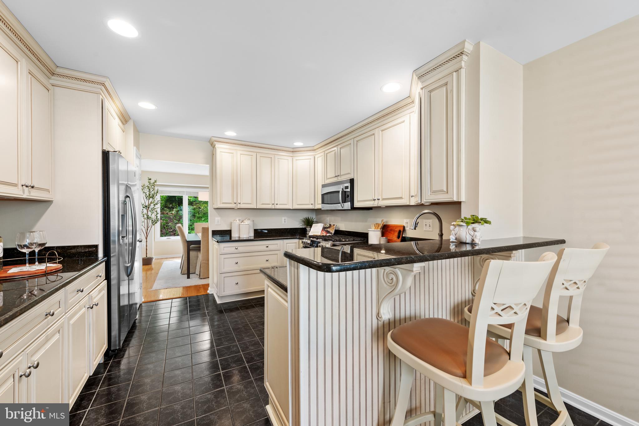 1284 Wedgewood Manor Way