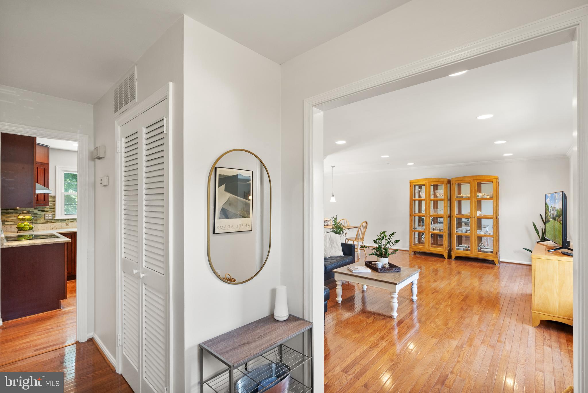 13609 Mountain View Ct